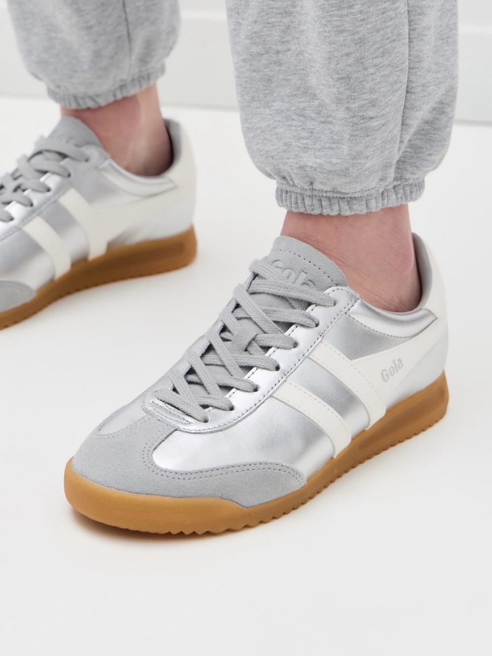 Gola Women's Torpedo Glimmer Sneakers size 8 silver.